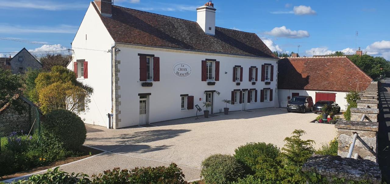 Les Bords De Loire Apartamento Veuves Exterior foto